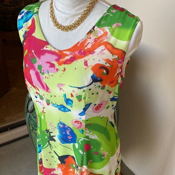 Size med bright water color print maxi dress - Picture 3 of 11